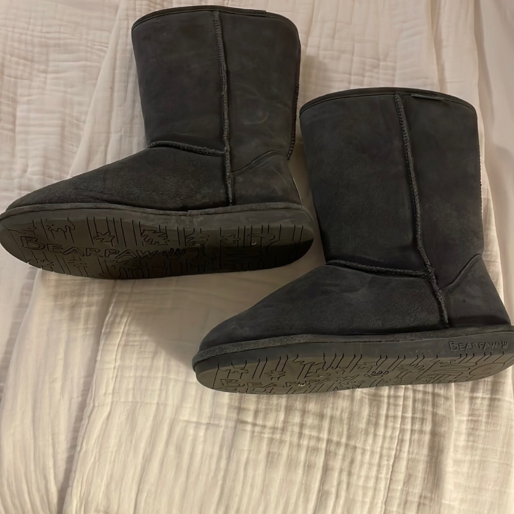 Grey Bearpaws. Excellent condition